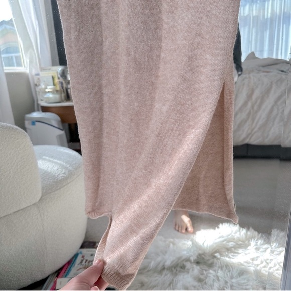 Prettylittlething Oatmeal‎ Cold Shoulder Knit Lace Sweater Dress M - Picture 8 of 10